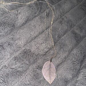 Elegant Silver Leaf Pendant Necklace